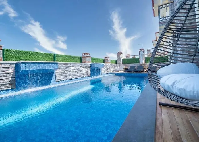 Private With Pool In Fethiye, Close To The Coastal Walkway, In The Center Willa *