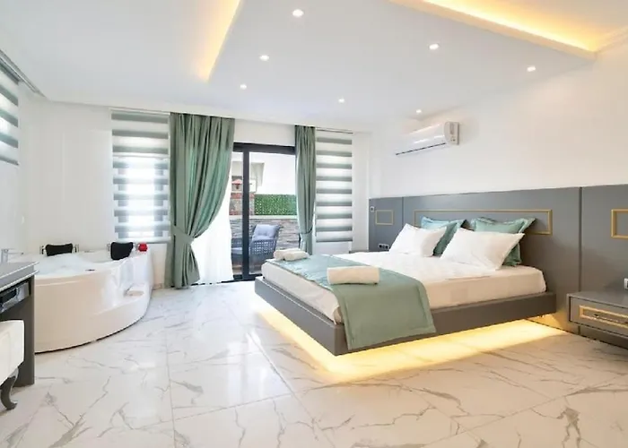 Private With Pool In Fethiye, Close To The Coastal Walkway, In The Center * Fethiye