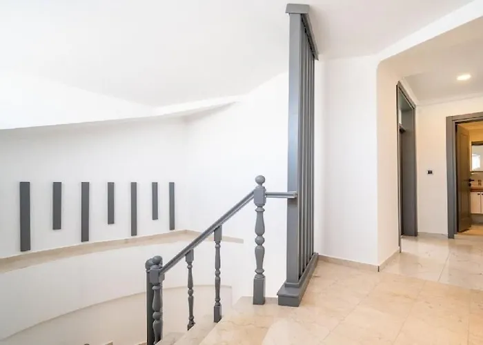 Private With Pool In Fethiye, Close To The Coastal Walkway, In The Center Willa Fethiye