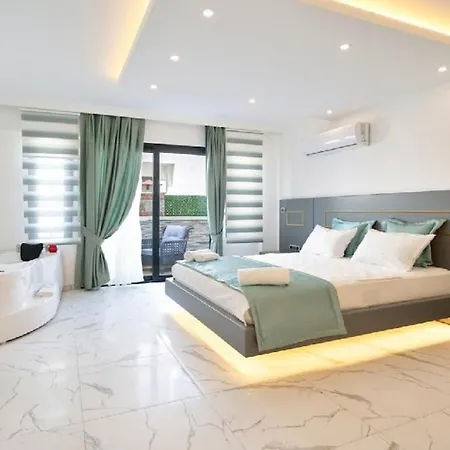 Private With Pool In Fethiye, Close To The Coastal Walkway, In The Center * Фетхие