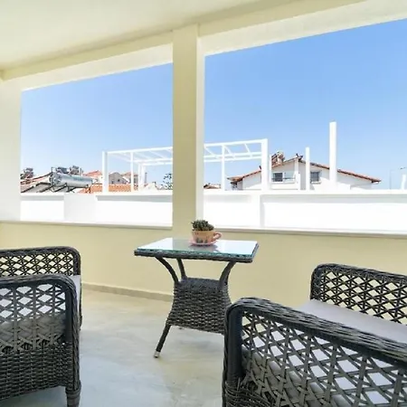 Private With Pool In Fethiye, Close To The Coastal Walkway, In The Center Фетхие