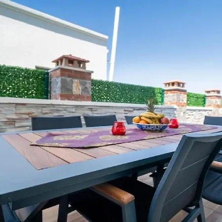 Private With Pool In Fethiye, Close To The Coastal Walkway, In The Center Вилла Фетхие