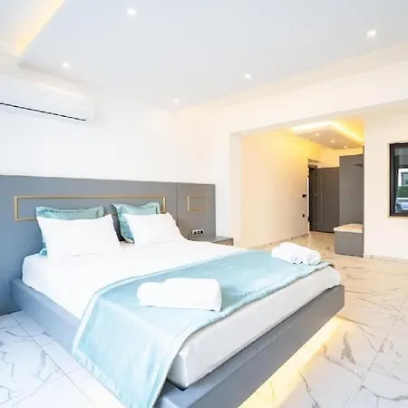 Βίλα Private With Pool In Fethiye, Close To The Coastal Walkway, In The Center