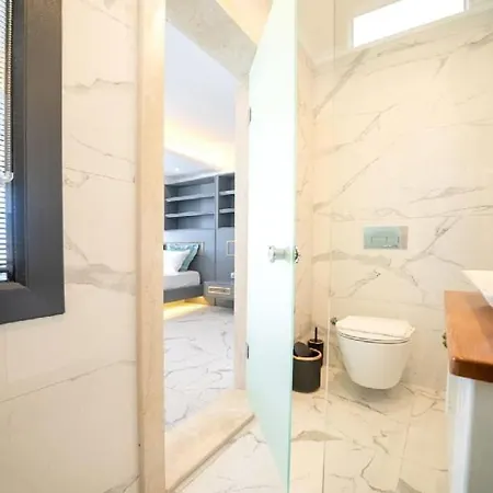 Private With Pool In Fethiye, Close To The Coastal Walkway, In The Center * Φετιγιέ