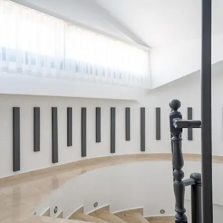 Private With Pool In Fethiye, Close To The Coastal Walkway, In The Center * Φετιγιέ