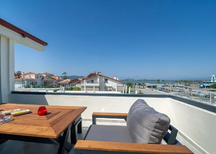 Private With Pool In Fethiye, Close To The Coastal Walkway, In The Center Villa *